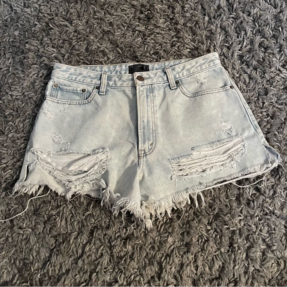 Abercrombie and Fitch Annie High rise distressed jean shorts size 10